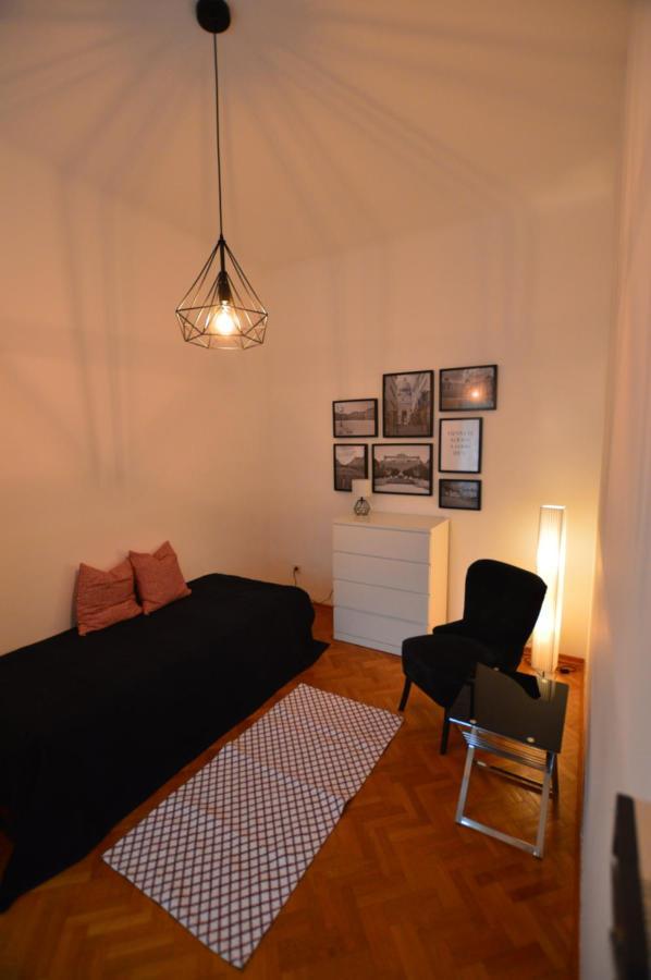 Apartment Penzing Vienna Esterno foto