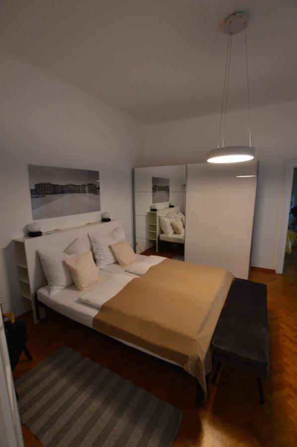 Apartment Penzing Vienna Esterno foto
