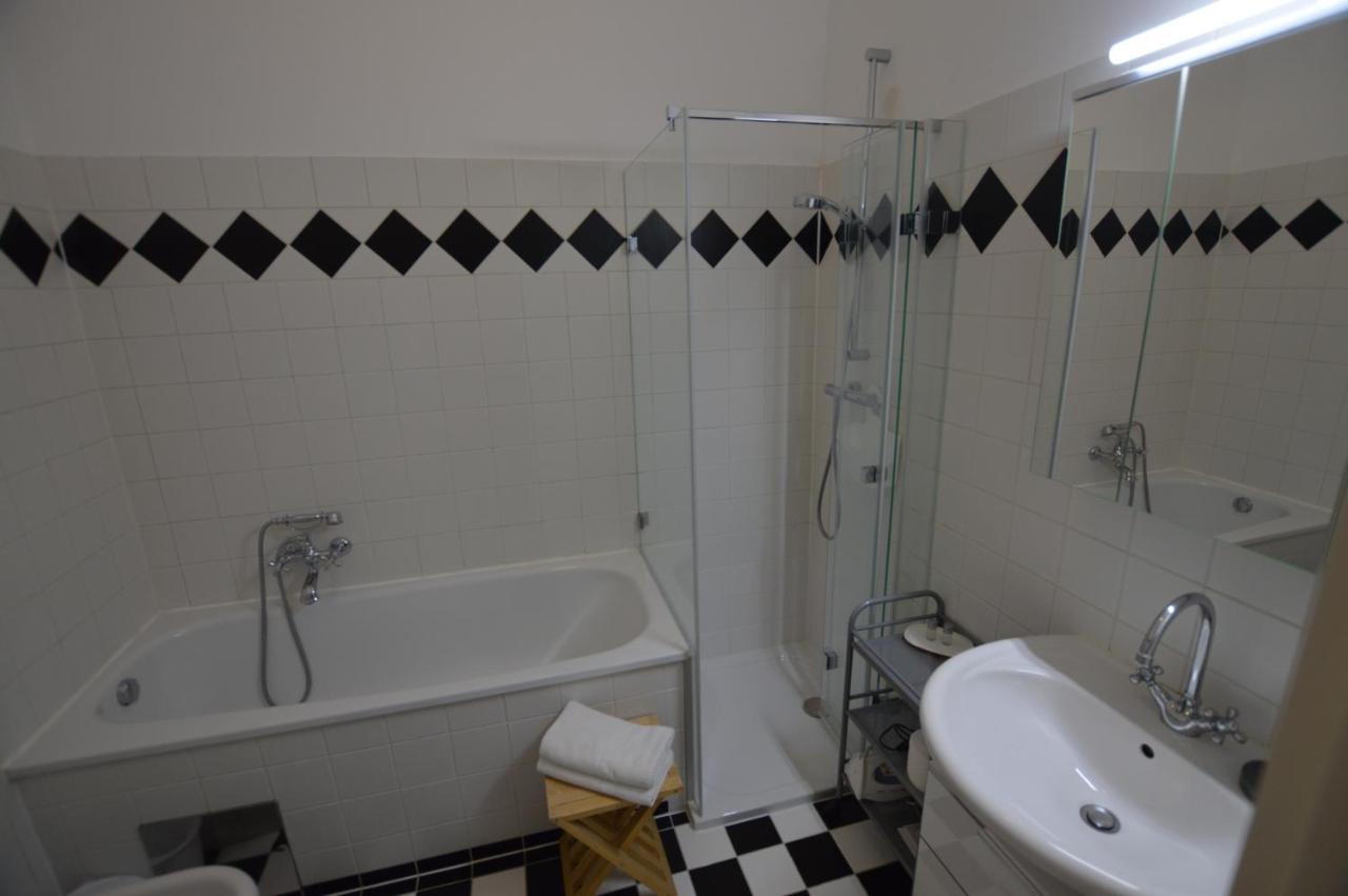 Apartment Penzing Vienna Esterno foto